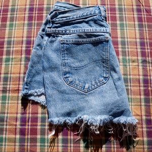 VINTAGE Lee Jean Cut Off Shorts